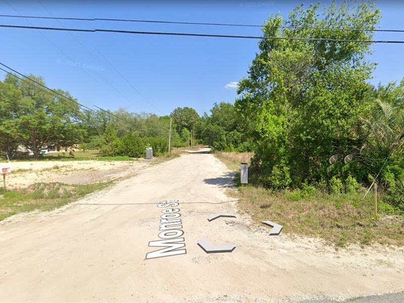 Lot in Established Neighborhood : Inverness : Citrus County : Florida