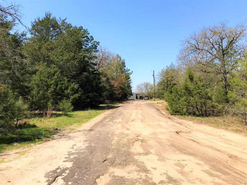 Unrestricted Lake Property : Mineola : Smith County : Texas