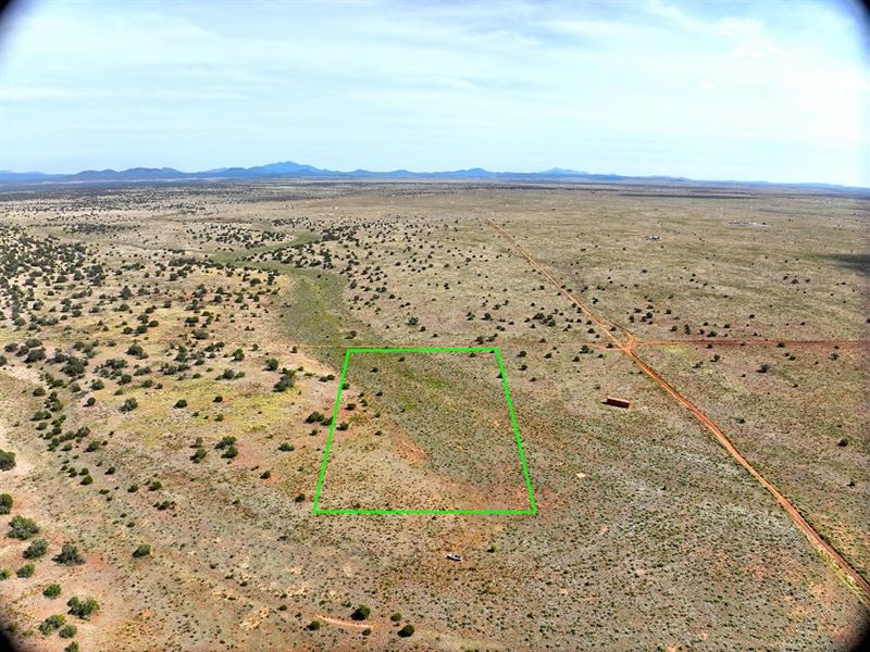 Acreage in Grand Canyon Junction : Williams : Coconino County : Arizona