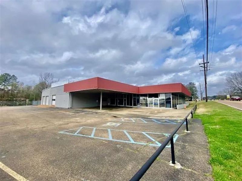 1030 Long Leaf Dr. McComb, MS : McComb : Pike County : Mississippi