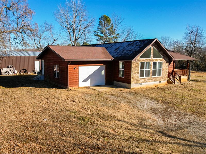 Highway 17 Home and Acreage : West Plains : Howell County : Missouri