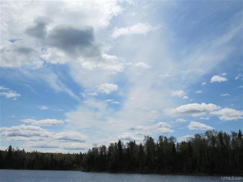 Secluded Private Lake Lot, Lot 27 : Michigamme : Baraga County : Michigan