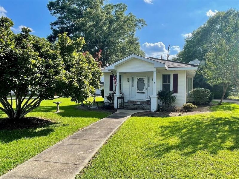 Home for Sale in The Heart Of Tyler : Tylertown : Walthall County : Mississippi