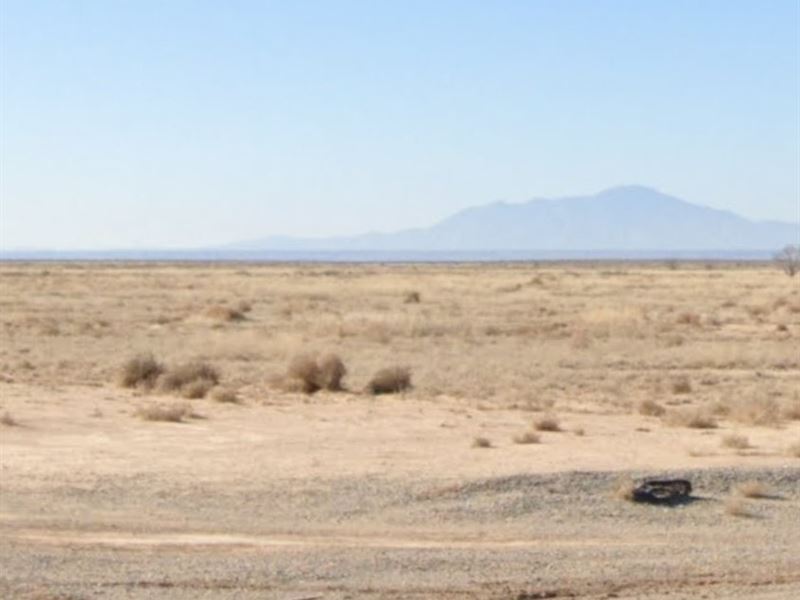 Stunning Mountain View Land : Los Lunas : Valencia County : New Mexico