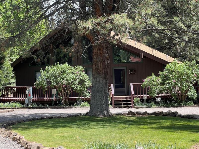 Beautiful Home on Almost 4 Acres : Chiloquin : Klamath County : Oregon