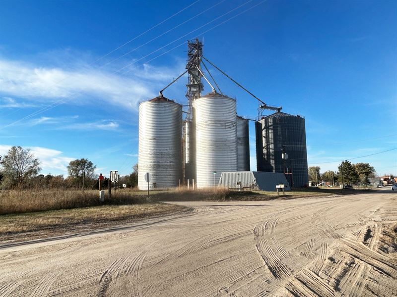 Long Pine Grain Bins Buildings : Long Pine : Brown County : Nebraska