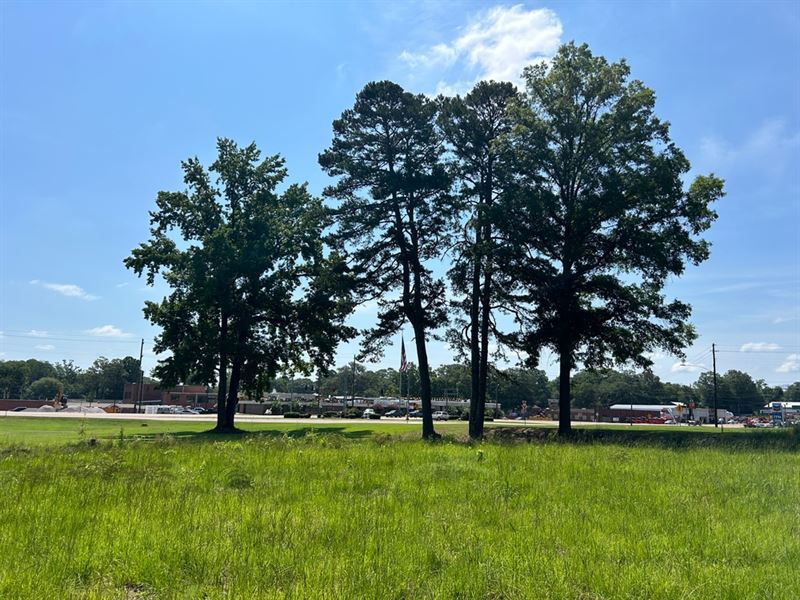 1.8 Acre Corner Lot in Montgomery : Winona : Montgomery County : Mississippi