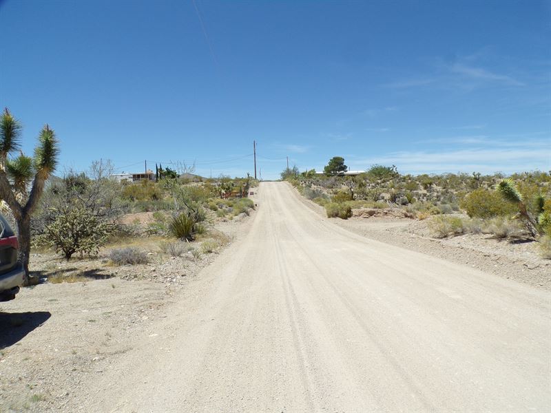 Black Friday 1 Acre Near Lake : Meadview : Mohave County : Arizona