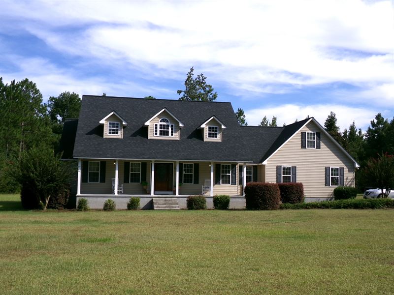 Family Home On 5 Acres : Swainsboro : Emanuel County : Georgia