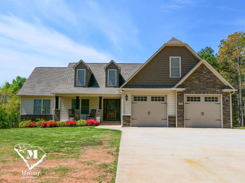 Dazzling Custom Home with 6.8 Acres : Pauline : Spartanburg County : South Carolina