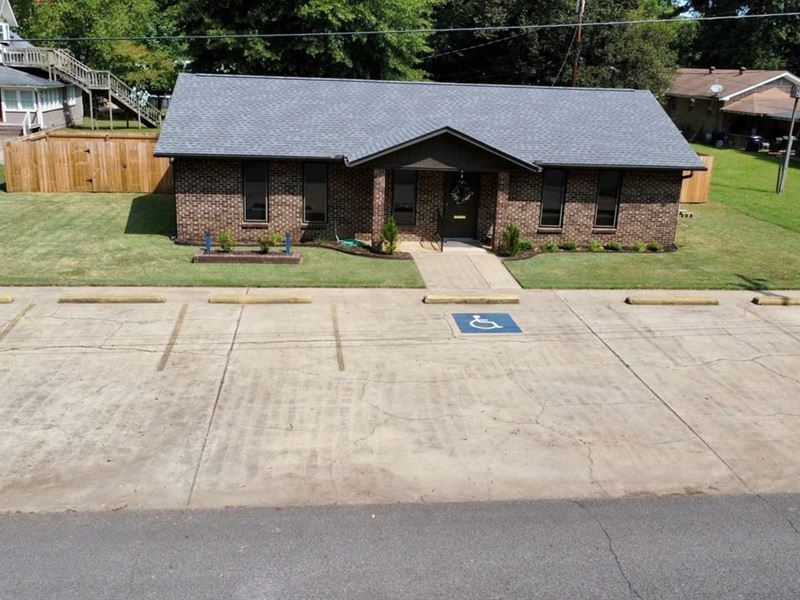 212 Walnut Street, Clarksville, AR : Clarksville : Johnson County : Arkansas