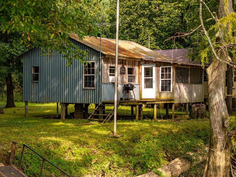 Cabin on Black River, 2 Boat Docks : Knobel : Clay County : Arkansas