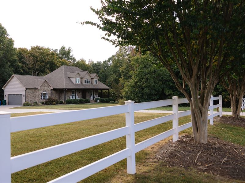 3Bd/3.5Ba Home, 131 Still Meadows : Lexington : Davidson County : North Carolina