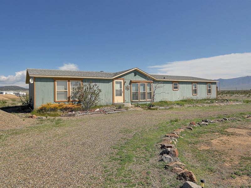 Home in Moffat, 2+ Acres : Moffat : Saguache County : Colorado