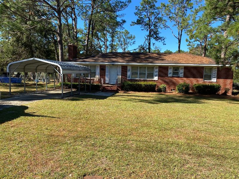 Family Home in Town : Swainsboro : Emanuel County : Georgia