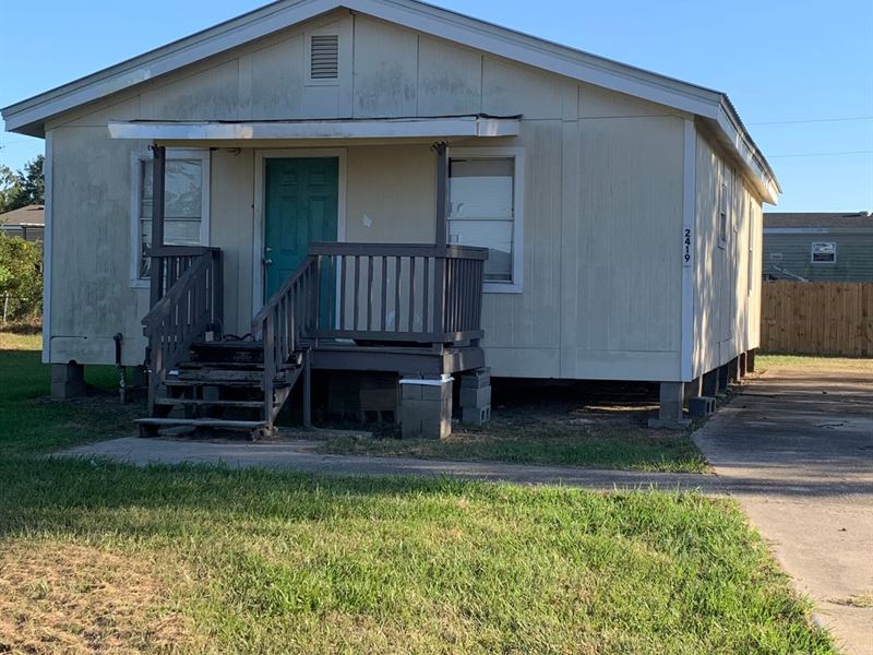 2419 Flounder Dr, Calcasieu Parish : Lake Charles : Calcasieu Parish : Louisiana