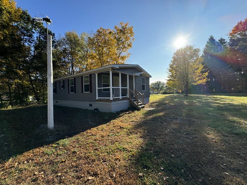 Single-Family Home with Pole Barn : Taberg : Oneida County : New York