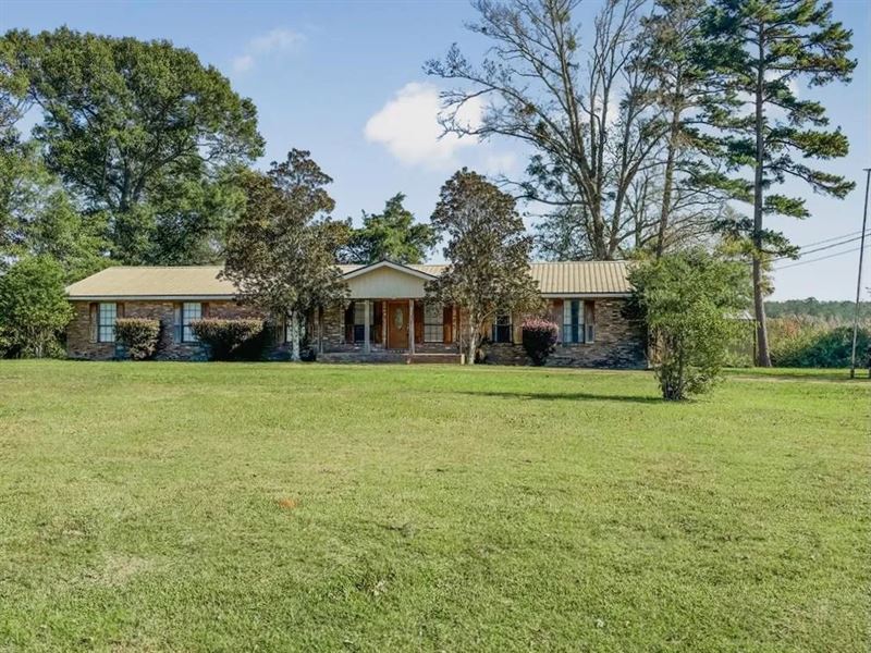 Country Home for Sale On 3 Acres : Summit : Pike County : Mississippi