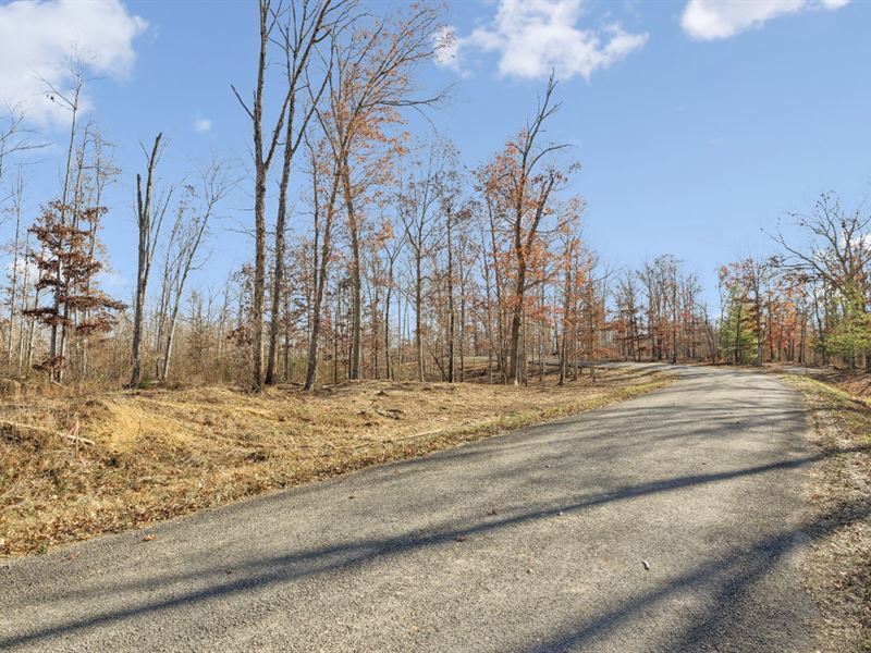 6.140 Ac in Maury County, TN : Santa Fe : Maury County : Tennessee