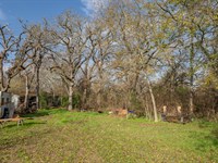 .68 Acre Lot with House : Rockdale : Milam County : Texas