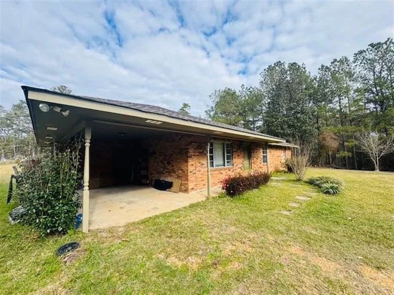 Nice Mostly Remodeled Home On 2.3 : McComb : Pike County : Mississippi