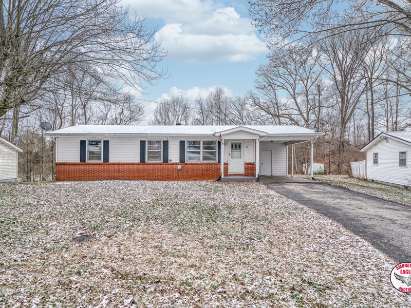 3 Bedroom 1 Bathroom Home and Lot : Albany : Clinton County : Kentucky