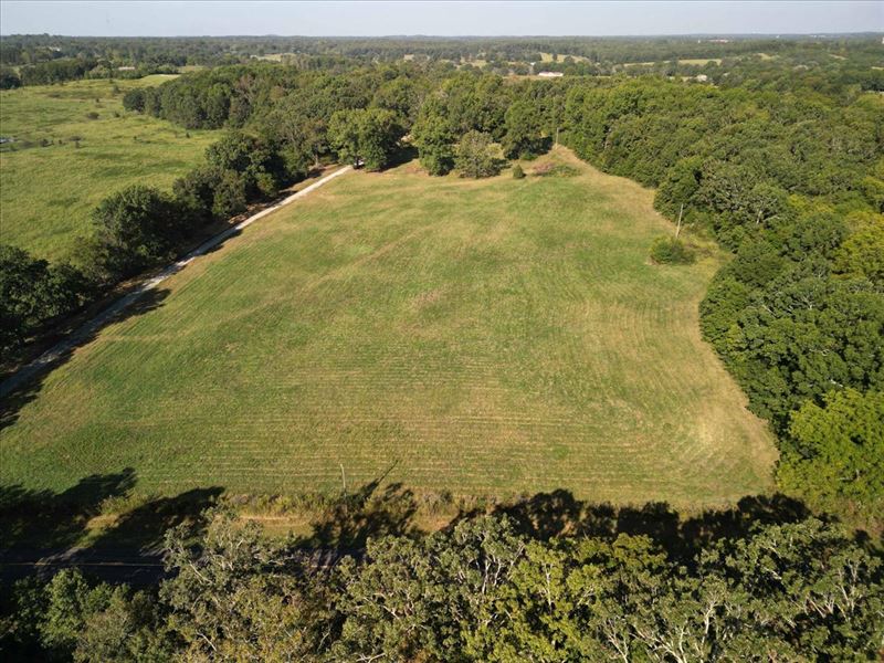 Country Home in West Plains, MO : West Plains : Howell County : Missouri