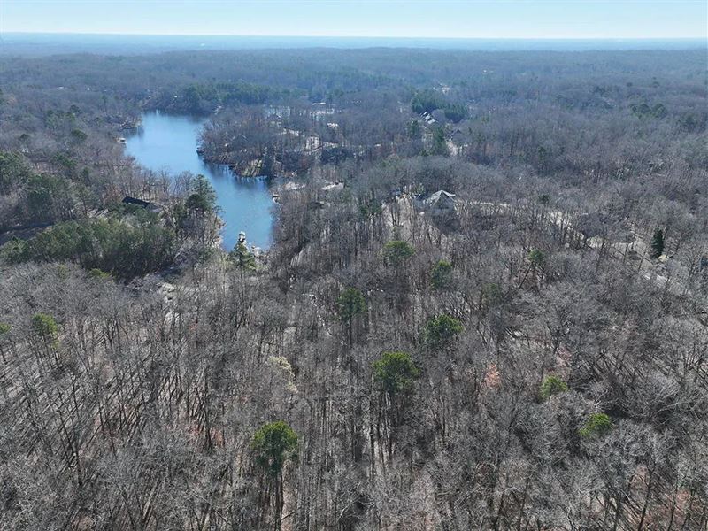 13.7 Acre Lake-View Lot in Lowndes : Columbus : Lowndes County : Mississippi