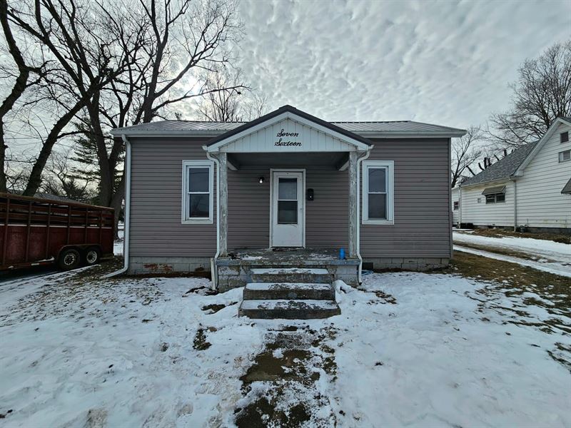 2 Bed 1 Bath Home for Sale Paris IL : Paris : Edgar County : Illinois