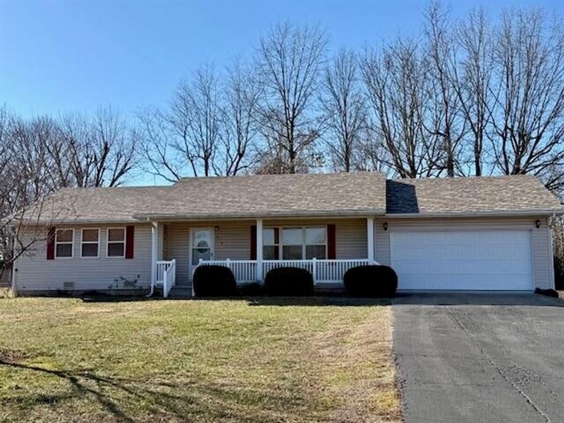 3 Bed/2 Bath, 2 Car Garage, Large : Mountain View : Howell County : Missouri