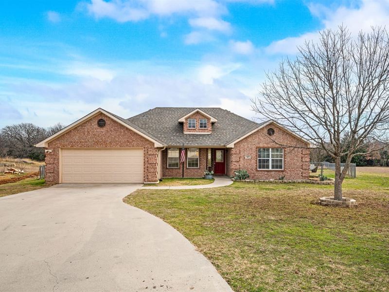 207 Deer Creek Drive, Alvord, Texa : Alvord : Wise County : Texas