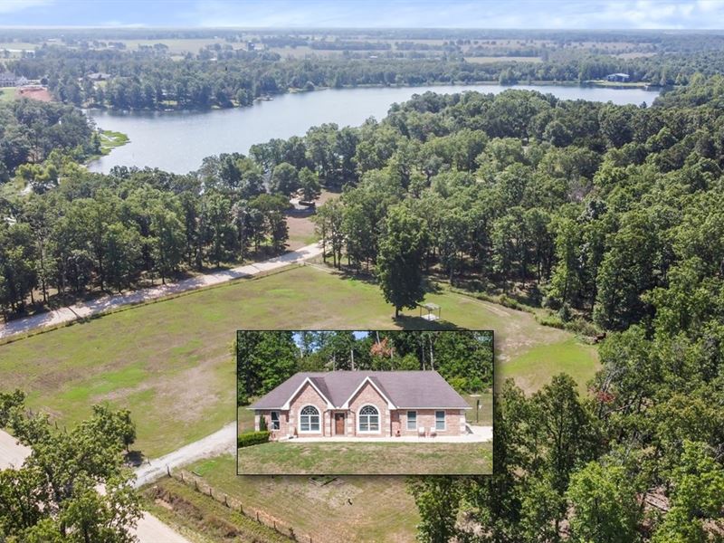 Arrowhead Lake View Home : West Plains : Howell County : Missouri