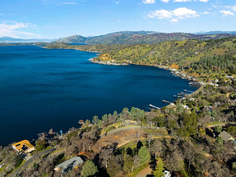 Panoramic Lake Views with Utilities : Clearlake : Lake County : California