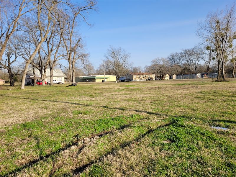 Half Acre Lot in Detroit, TX : Detroit : Red River County : Texas