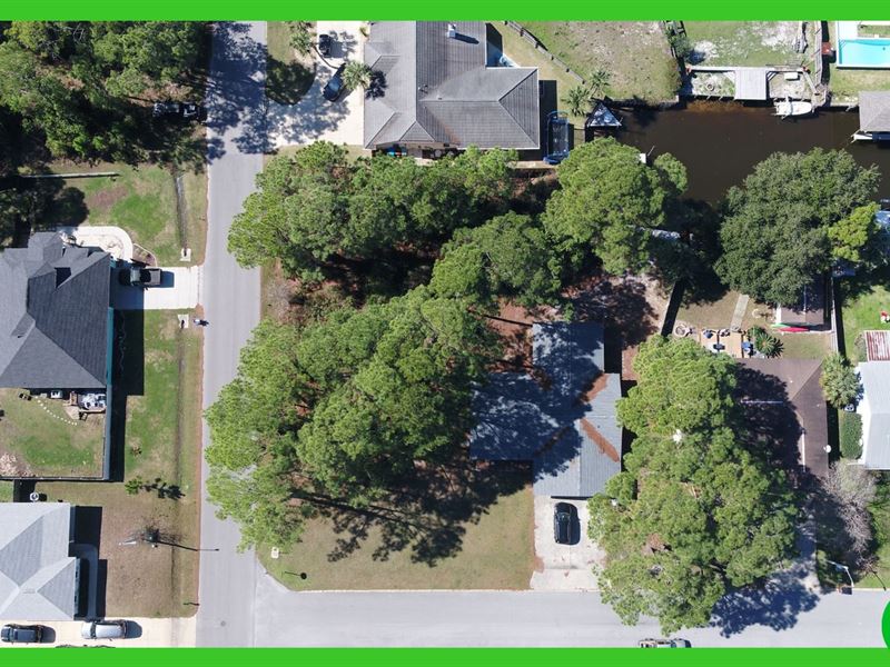 .2 Ac Pensacola Bay, Utilities : Gulf Breeze : Santa Rosa County : Florida