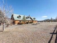 Stunning Log Home : Howard : Fremont County : Colorado