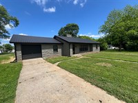 Newly Remolded Home : Munfordville : Hart County : Kentucky