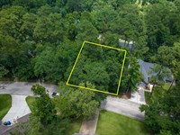 912 Inwood Drive, Elkins Lake : Huntsville : Walker County : Texas