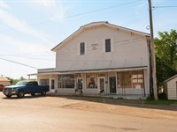 Commercial Property in Courthouse : Doniphan : Ripley County : Missouri