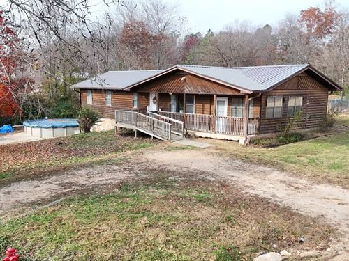 4 Bed, 2 Bath Home on 1.35 AC : Grandin : Carter County : Missouri