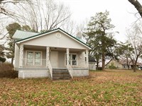 Spacious 4-Bedroom Home on 1 AC : Naylor : Ripley County : Missouri